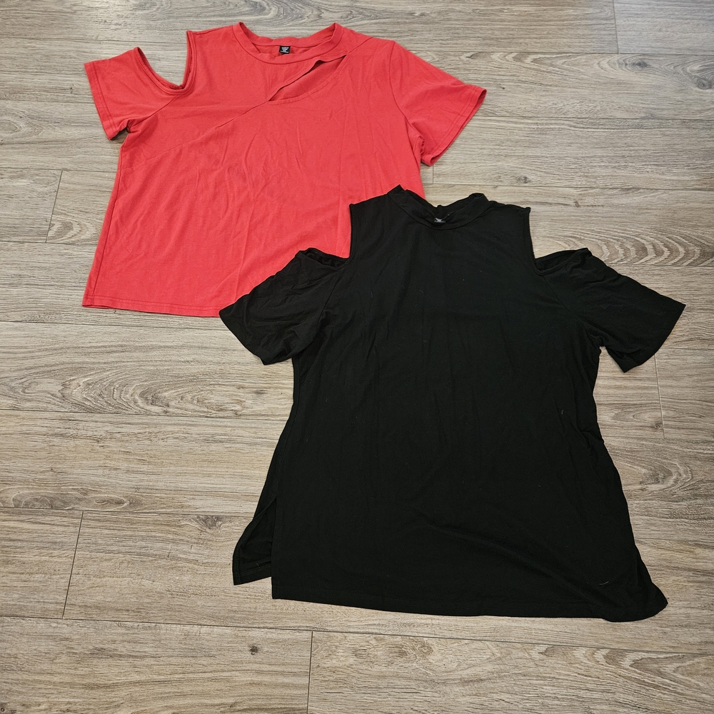 SHEIN Bundle‎ - Red and Black Crop Tees with Asymmetrical Cut